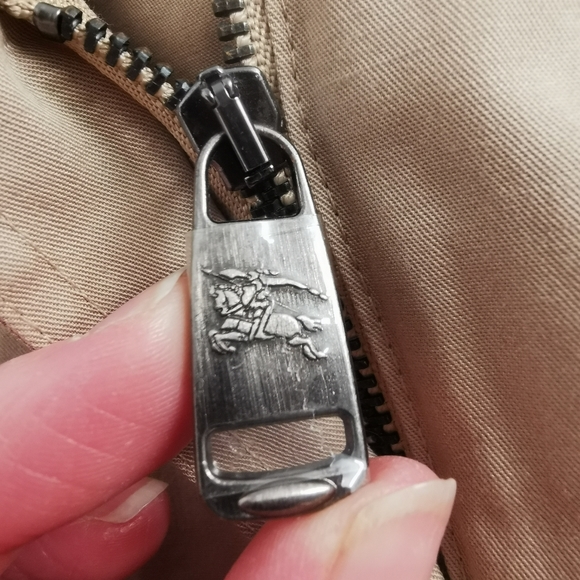 Burberry skirt - Picture 4 of 10